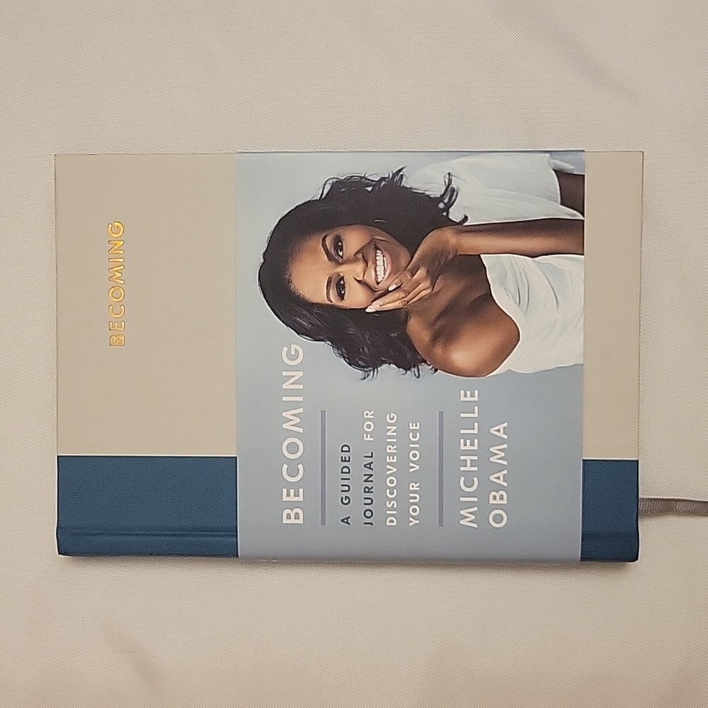 NWT Becoming By Michelle Obama - Guided Journal